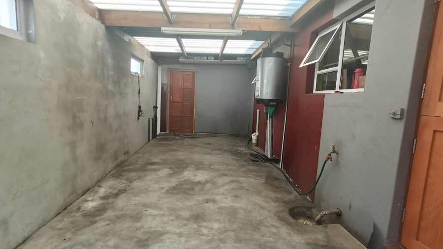 4 Bedroom Property for Sale in Sunset Glen Western Cape